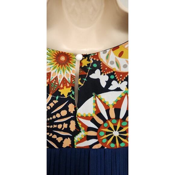 Lan Yi ZI Kou Hi-Low Tunic Blue Geometric Pleated Back 3/4 Sleeve Top Large - Picture 7 of 8